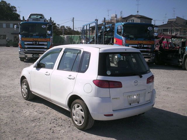 2002 Mazda Demio