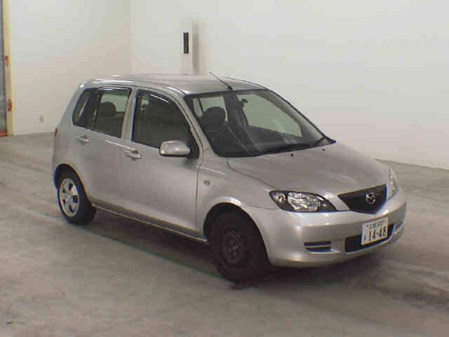2002 Mazda Demio