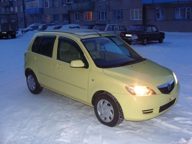 2002 Mazda Demio