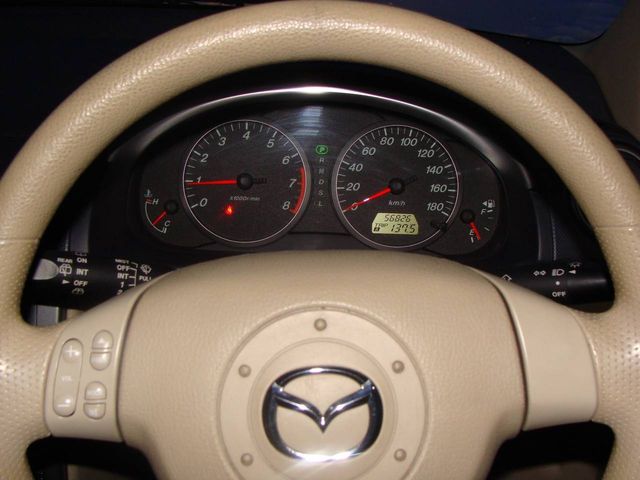 2002 Mazda Demio