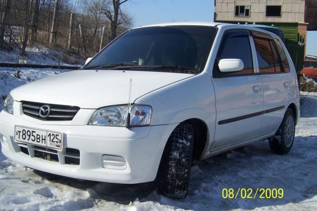 2002 Mazda Demio