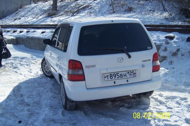 2002 Mazda Demio