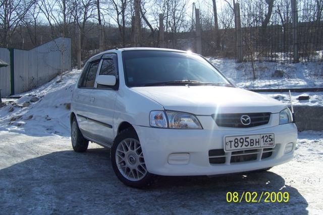 2002 Mazda Demio