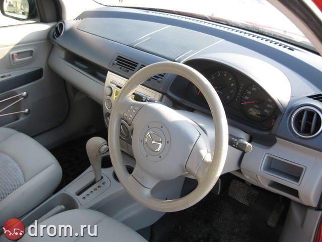 2002 Mazda Demio