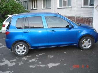 2002 Mazda Demio