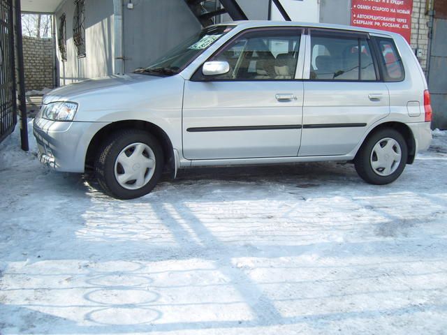 2002 Mazda Demio