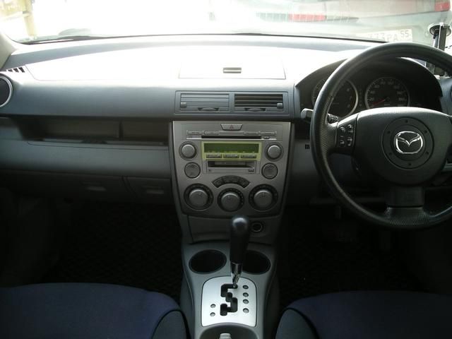 2002 Mazda Demio