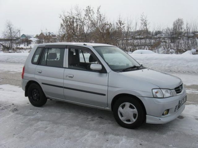 2002 Mazda Demio