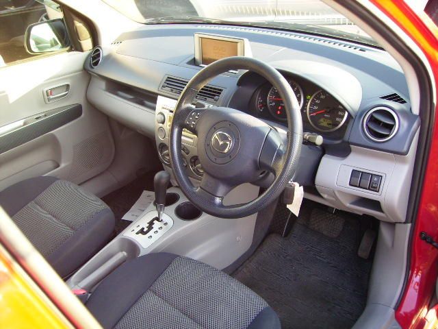 2002 Mazda Demio