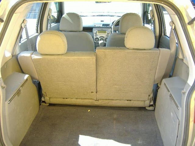 2002 Mazda Demio