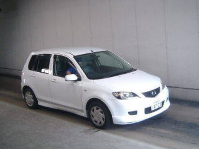 2002 Mazda Demio
