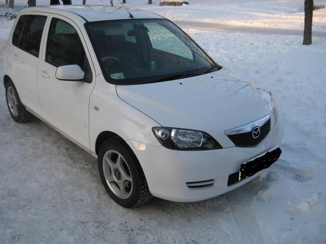 2002 Mazda Demio