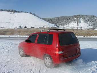 2002 Mazda Demio