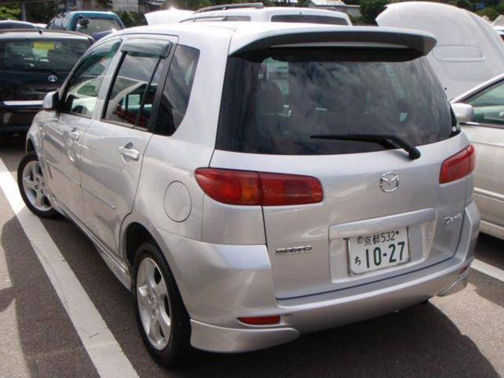 2002 Mazda Demio