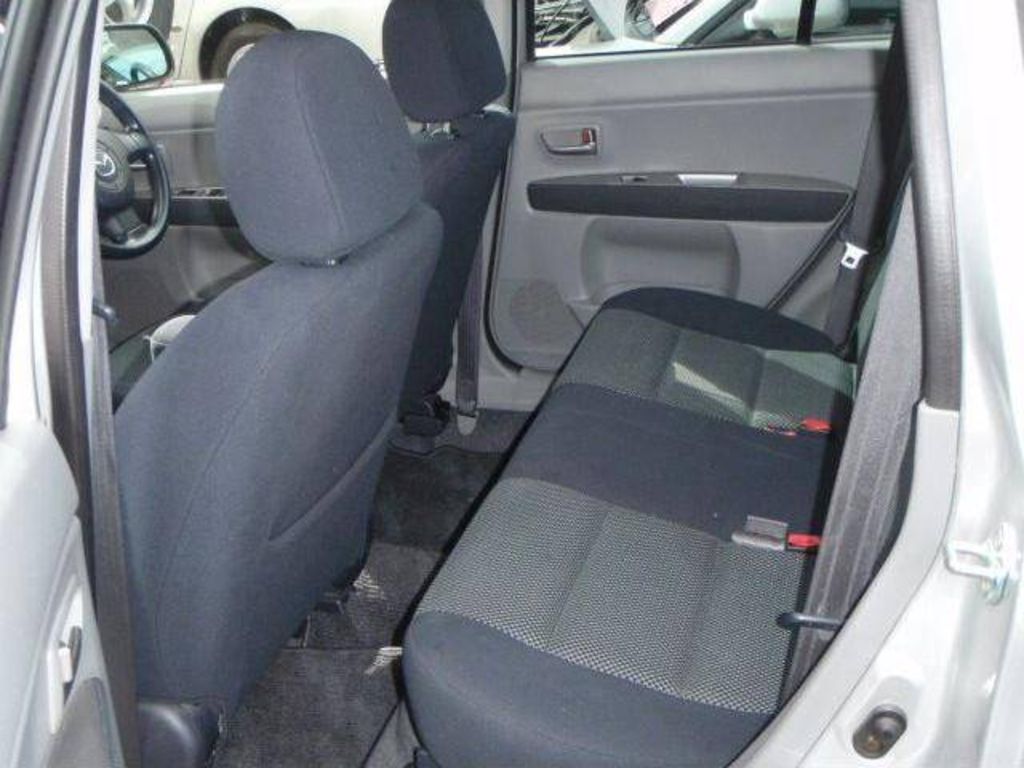 2002 Mazda Demio