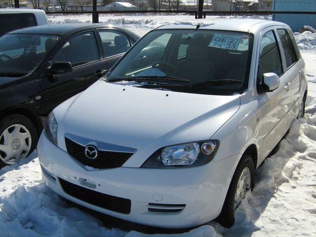 2002 Mazda Demio