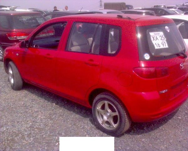 2002 Mazda Demio