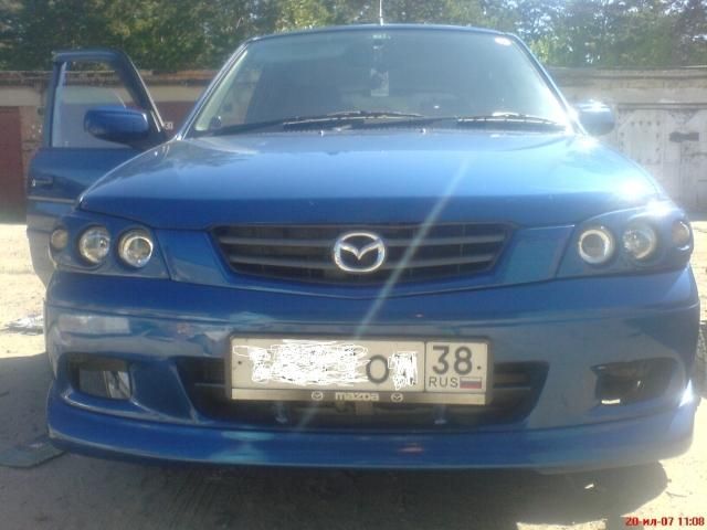 2002 Mazda Demio