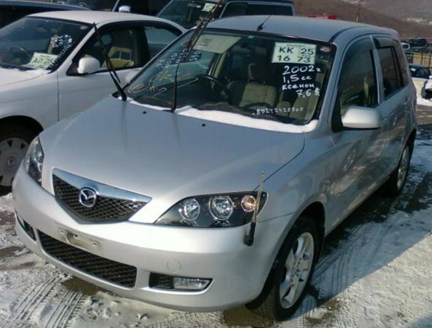 2002 Mazda Demio