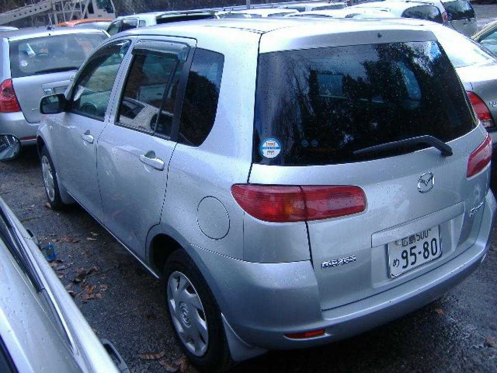 2002 Mazda Demio