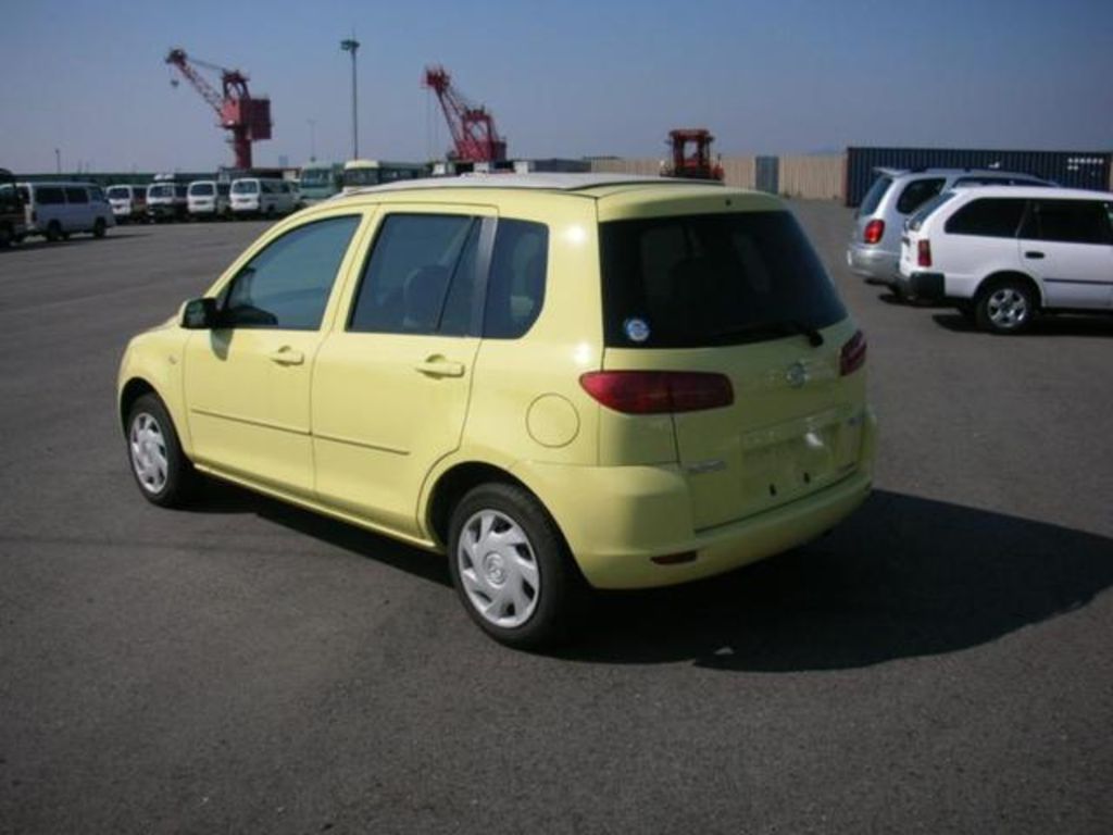 2002 Mazda Demio