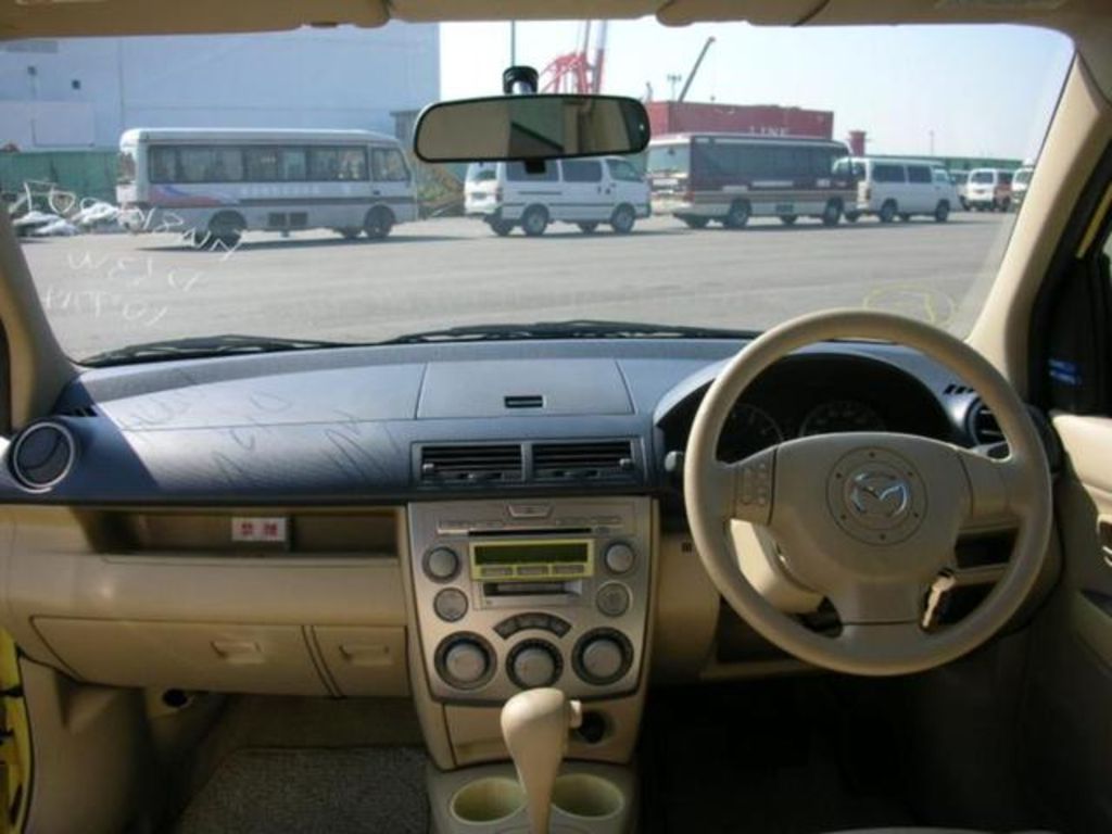 2002 Mazda Demio