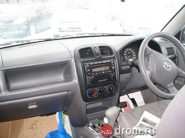 2002 Mazda Demio