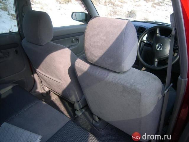 2002 Mazda Demio