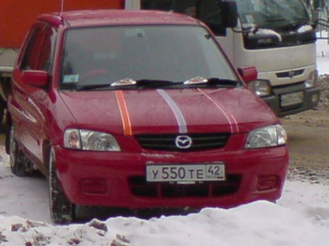 2002 Mazda Demio