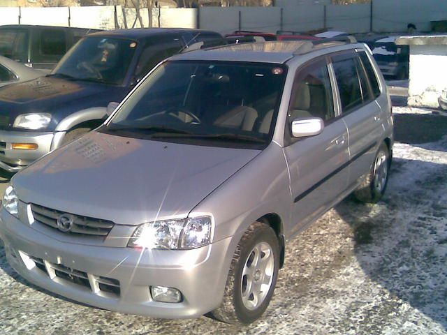2002 Mazda Demio