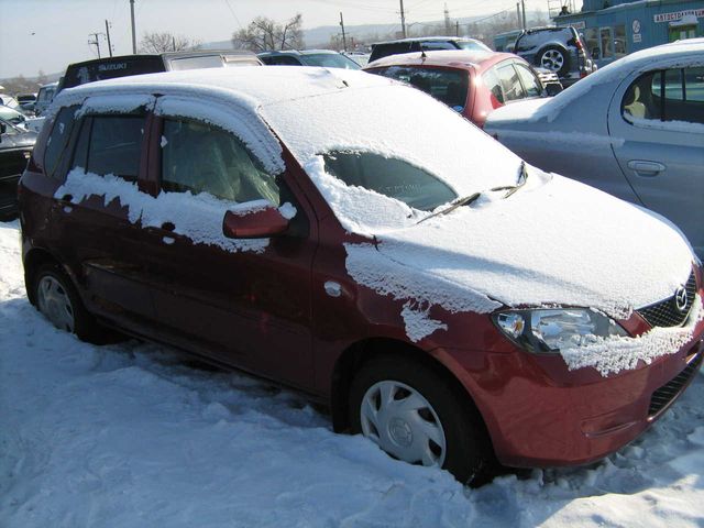 2002 Mazda Demio