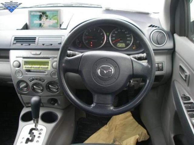 2002 Mazda Demio