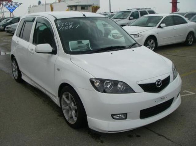 2002 Mazda Demio