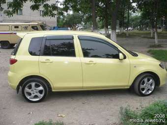 2002 Mazda Demio