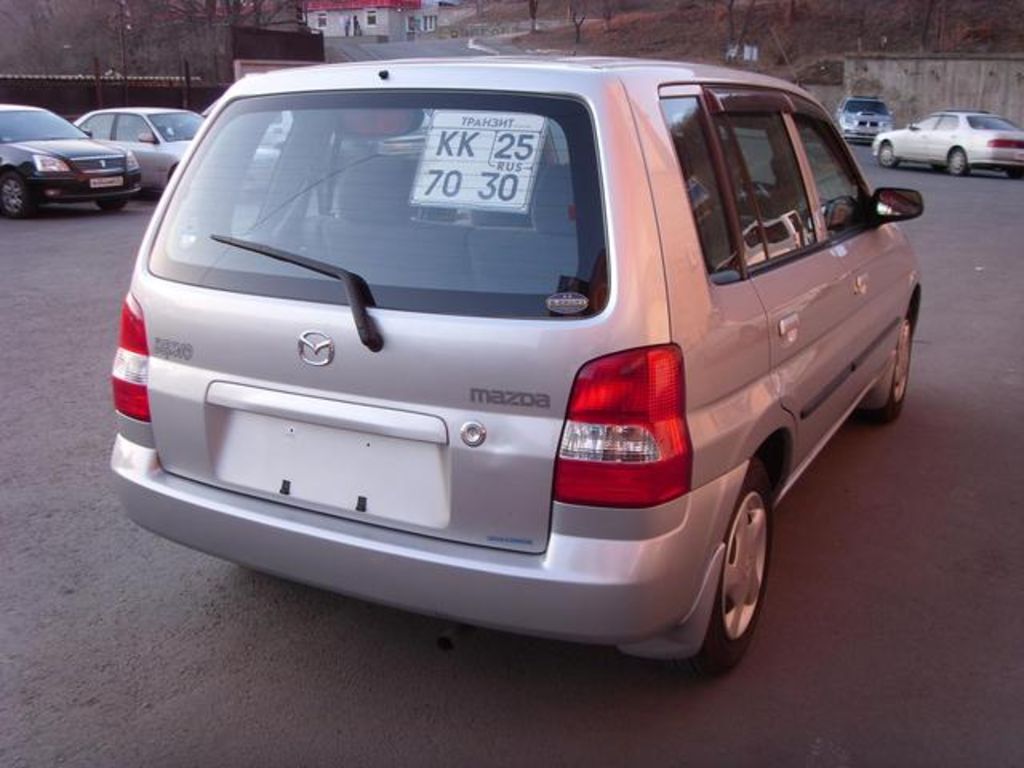 2002 Mazda Demio