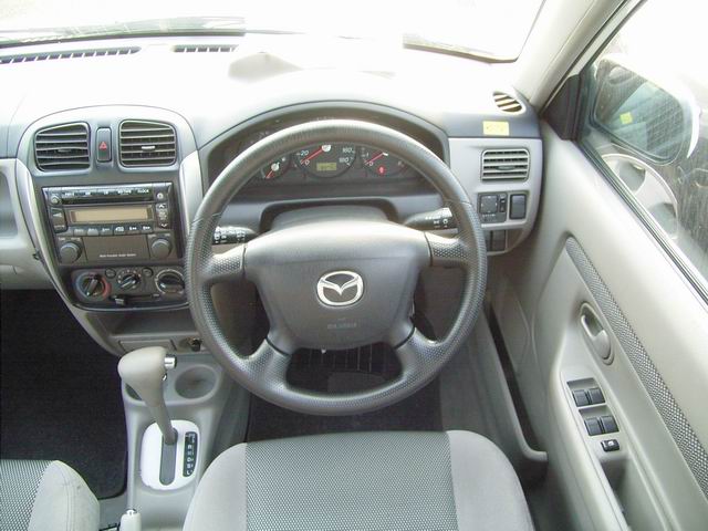 2002 Mazda Demio Pictures