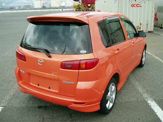 2002 Mazda Demio Pics