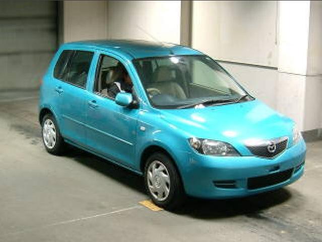 2002 Mazda Demio Pics