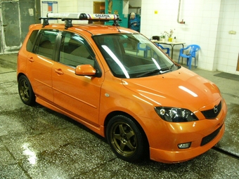 2002 Mazda Demio