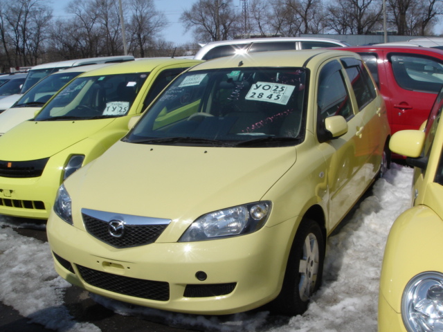 2002 Mazda Demio