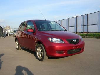 2002 Mazda Demio Pictures