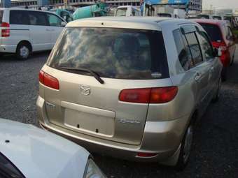 2002 Mazda Demio Images
