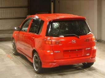 2002 Mazda Demio Wallpapers