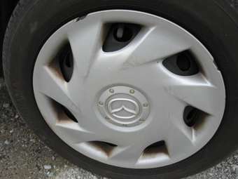 2002 Mazda Demio Photos