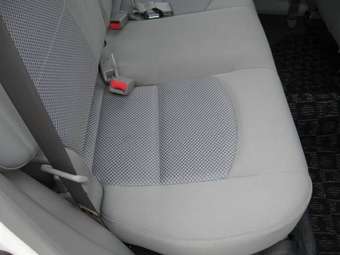 2002 Mazda Demio Images