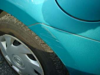 2002 Mazda Demio Photos