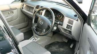 2002 Mazda Demio Pictures