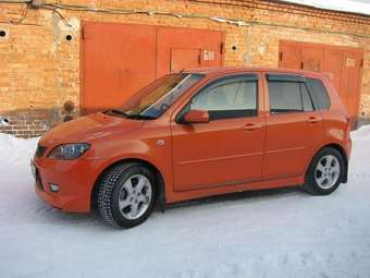 2002 Mazda Demio Pictures
