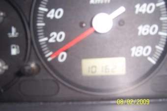 2002 Mazda Demio Pictures