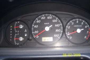 2002 Mazda Demio Photos